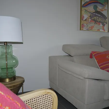 Rochas Hotel Entero